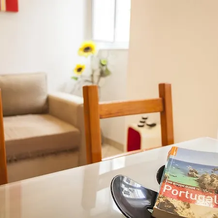 Brand New Apart. Near Av. Liberdade Apartman *